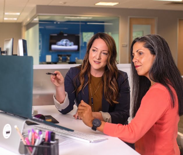 Students collaborating from the Advanced Diploma of Human Resource Management offered by the Australian Pacific College