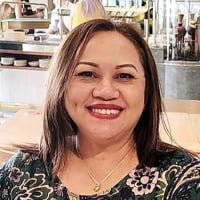 English Unlimited & Australian Pacific College educator Virgie Dunn